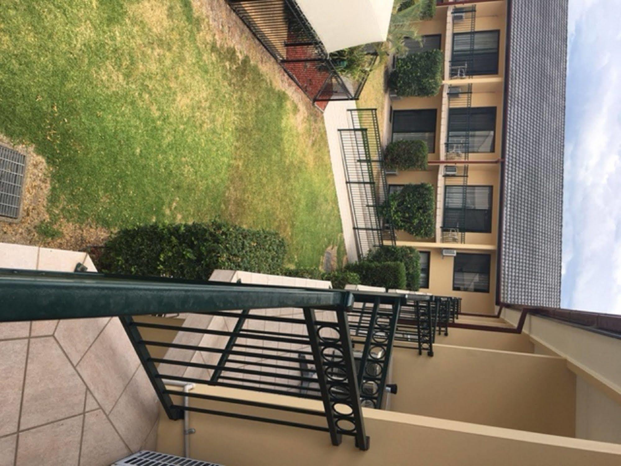 St Marys Park View Motel Exterior photo
